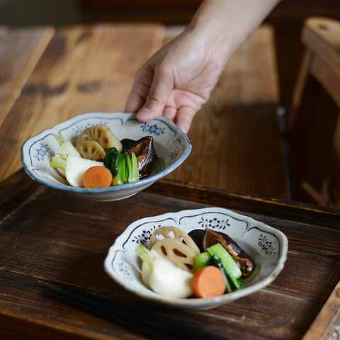 Cachet Flower-Shaped Shallow Bowl