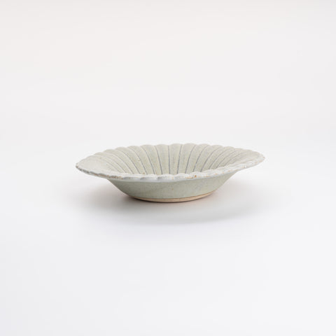 Forest Gray Shallow Petal Dish