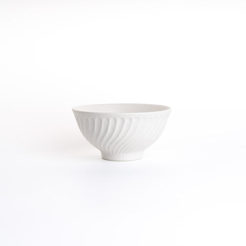 Curved Shinogi Pattern Rice Bowl