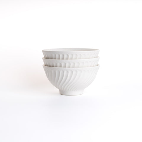 Curved Shinogi Pattern Rice Bowl