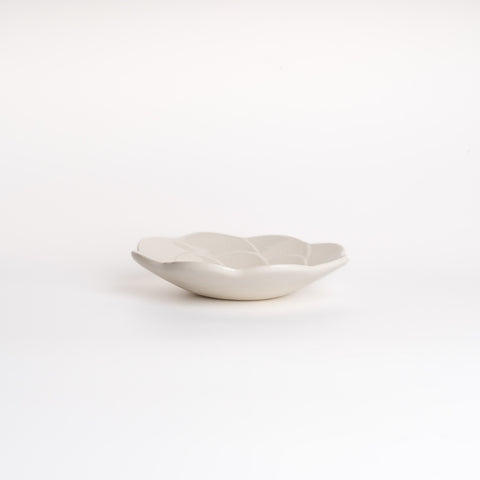 Mashiko Ware White Flower Plate