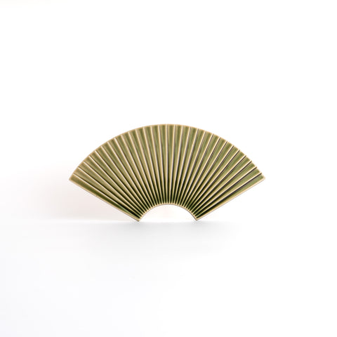 Tacca Folding Fan Plate