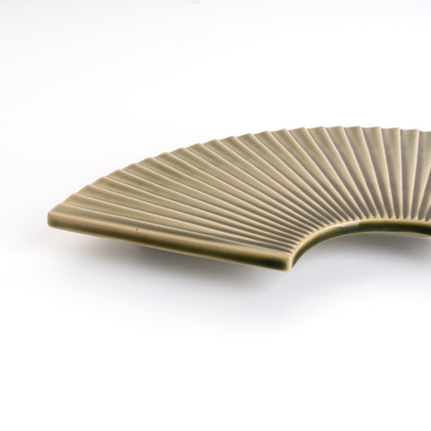 Tacca Folding Fan Plate