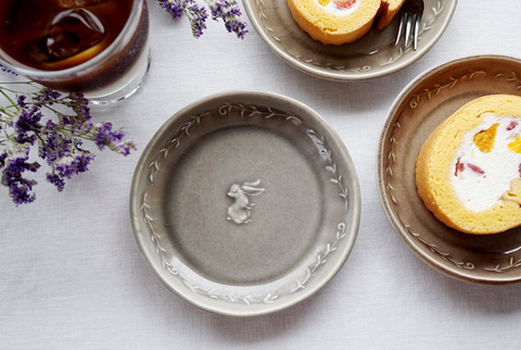 Cracked Glaze Rabbit Plate