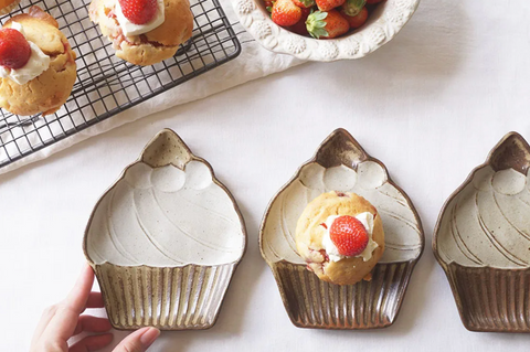 Old White Cupcake Plate