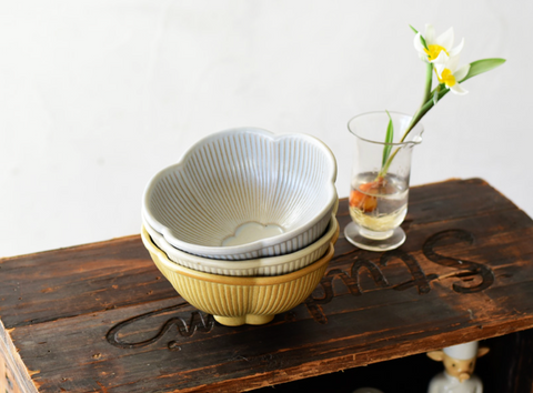 Fleuron Bowl - ecru